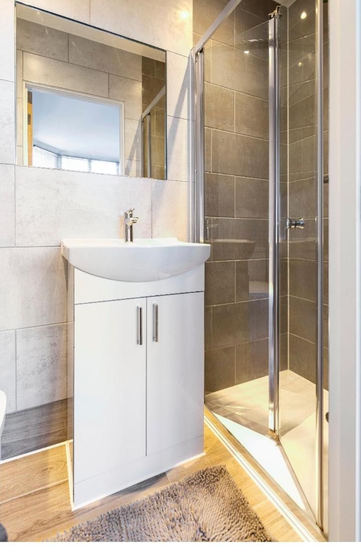 Luxury House 4 Ensuite Bedrooms, Free Parking ,Wifi أكسفورد المظهر الخارجي الصورة